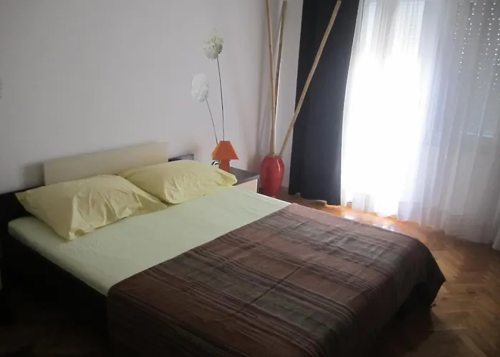 Apartmani Alena